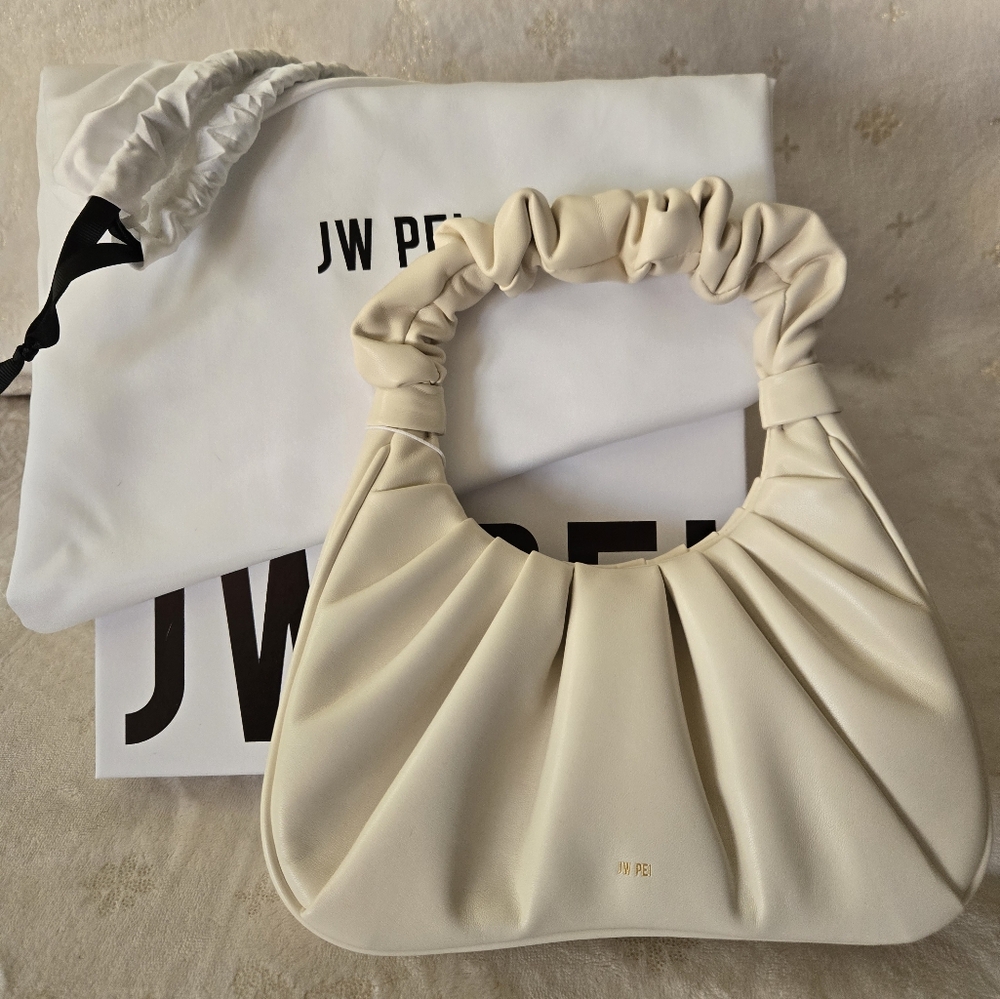 NWT JE PEI HANDBAG